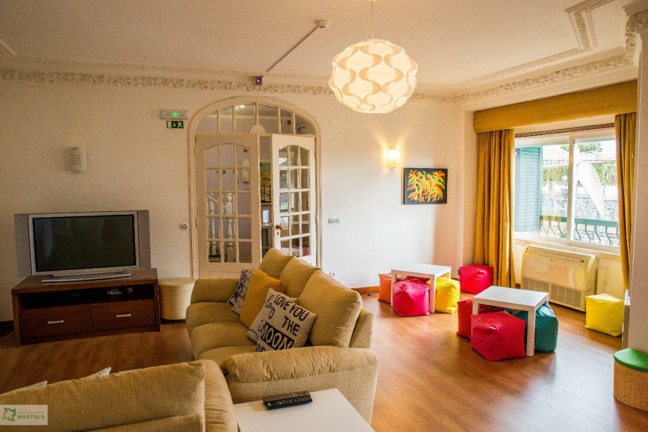 Help Yourself - Carcavelos Coast Hostel Carcavelos (Lisbon)