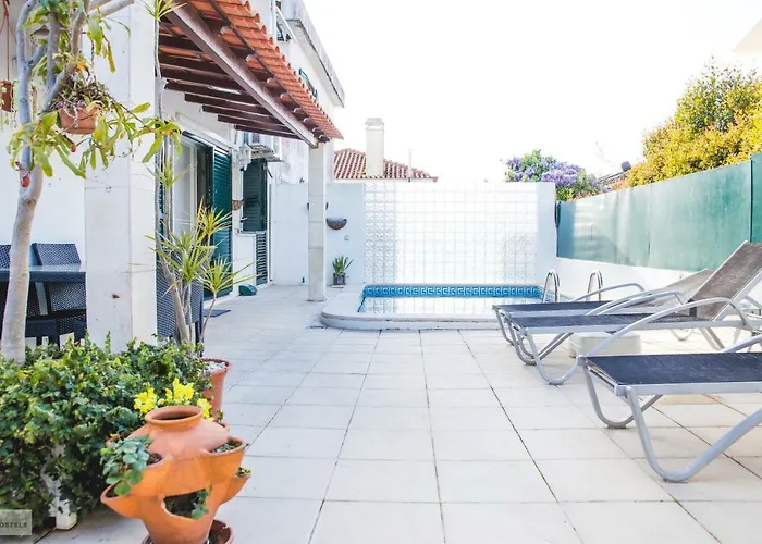 Help Yourself Hostels - Carcavelos Coast