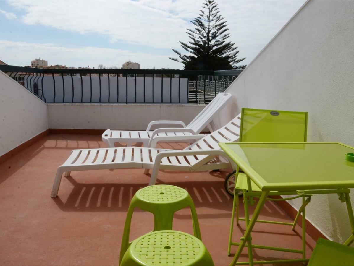 Help Yourself - Carcavelos Coast Hostel Carcavelos (Lisbon)
